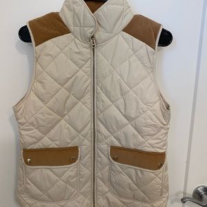 Lauren James vest. NWOT. Size small. Pet free/smoke free home.